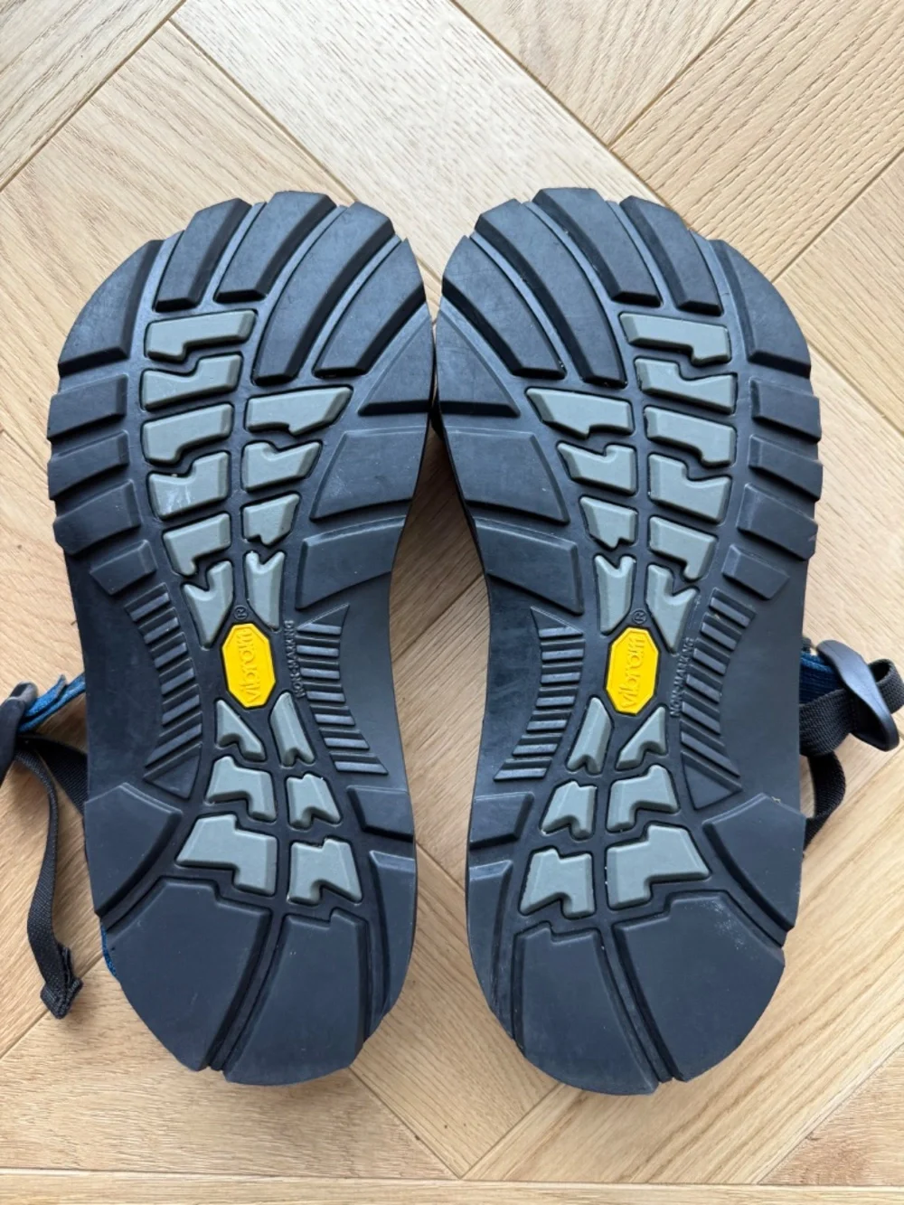 Chaco men’s size